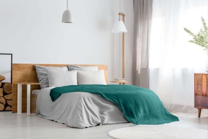 Snug Fleece Blanket, Emerald Green (Super Soft) - Image 7