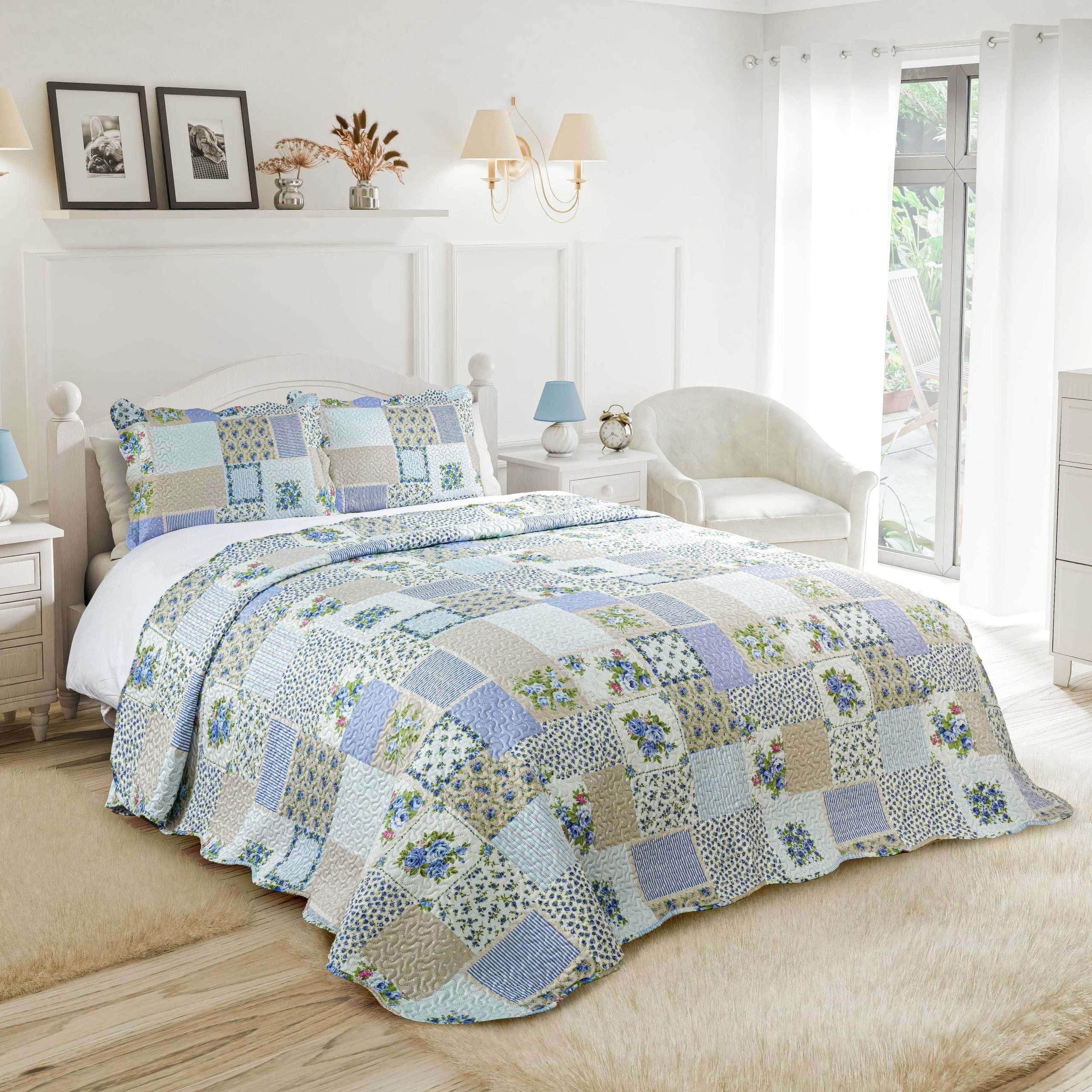 qxjtdwgk_cotksblu.jpg Cotswold Bedspread Set, Blue (Quilted Patchwork Design) - Image 1